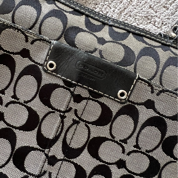 Coach Signature Black Jacquard Bundle - Picture 9 of 16
